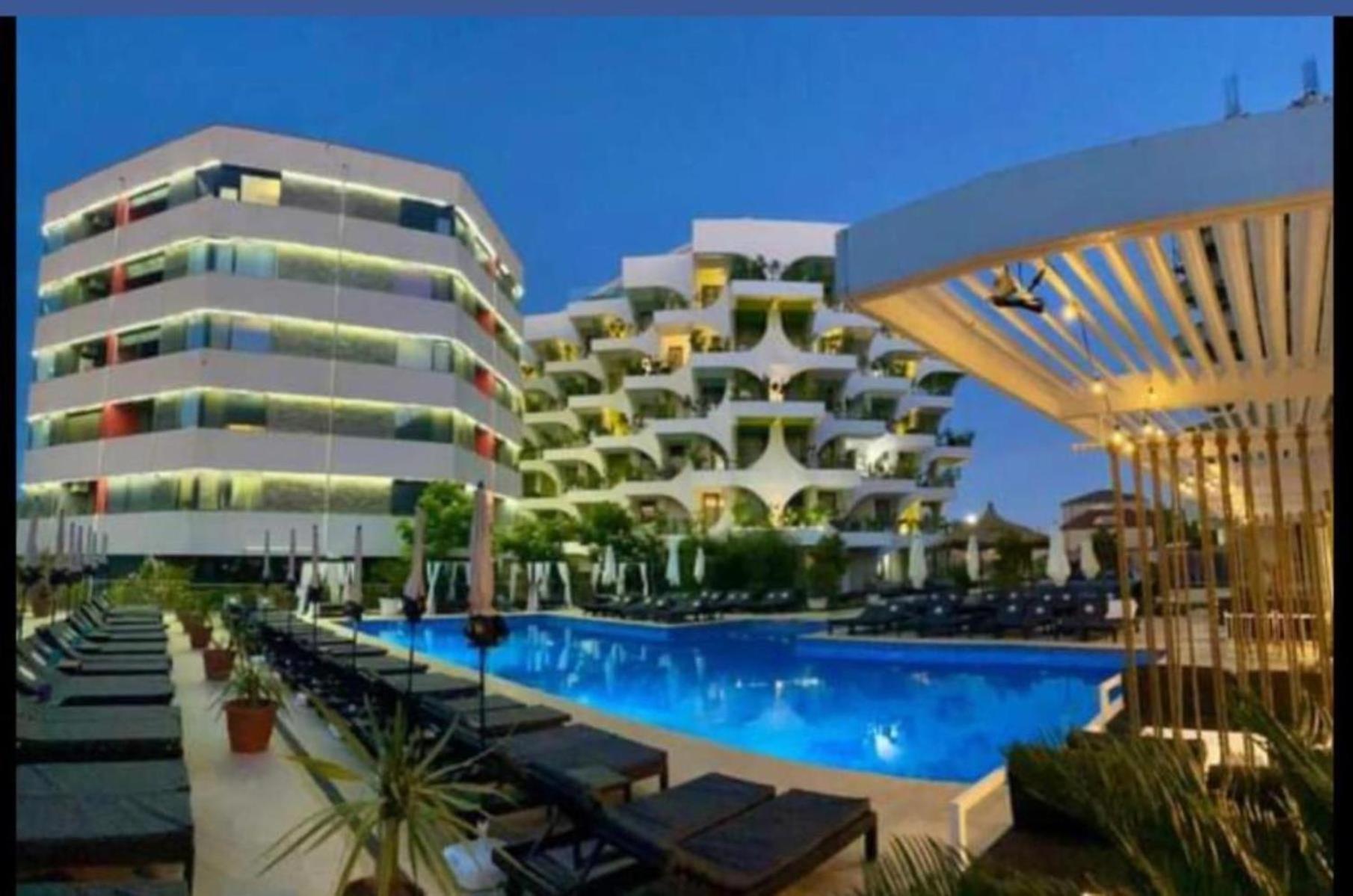 Donny Luxury Apartment Năvodari Eksteriør billede