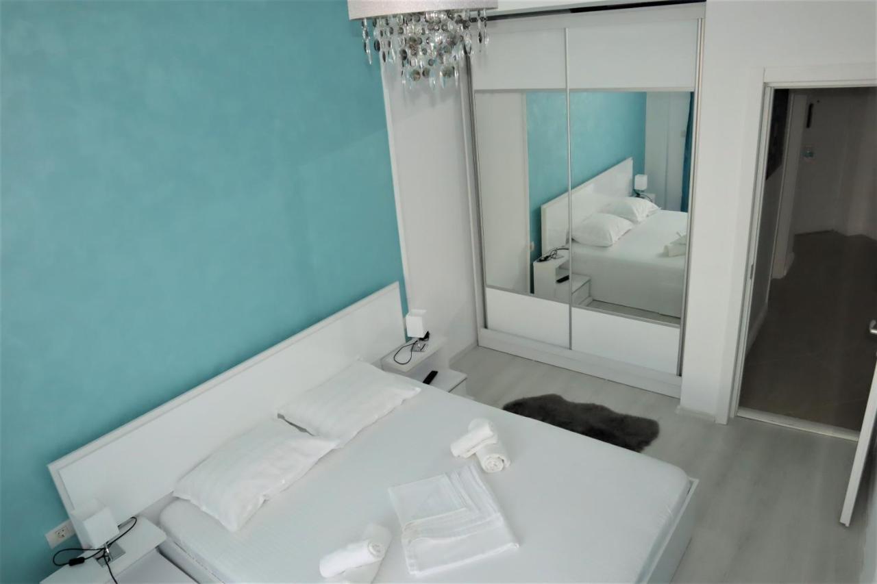 Donny Luxury Apartment Năvodari Eksteriør billede